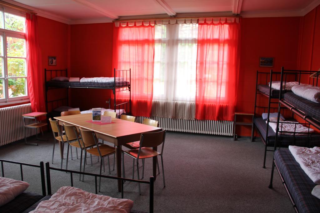 גרינדלוולד Downtown Lodge Hostel - Unique Simple Central מראה חיצוני תמונה
