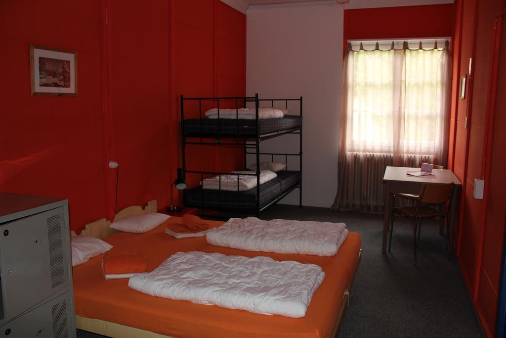 גרינדלוולד Downtown Lodge Hostel - Unique Simple Central מראה חיצוני תמונה