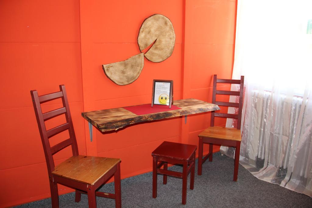 גרינדלוולד Downtown Lodge Hostel - Unique Simple Central חדר תמונה