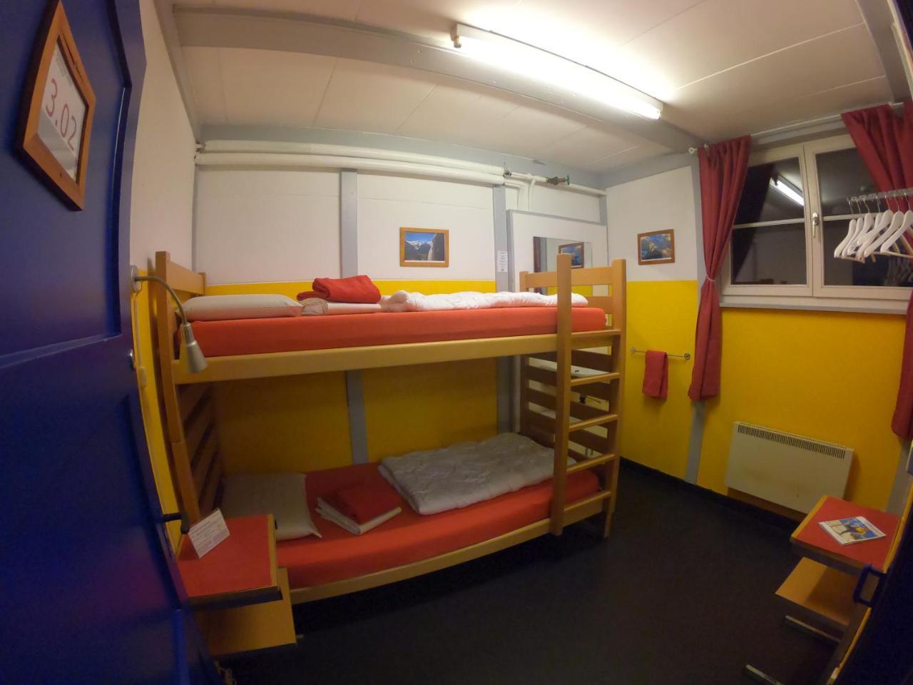 גרינדלוולד Downtown Lodge Hostel - Unique Simple Central מראה חיצוני תמונה