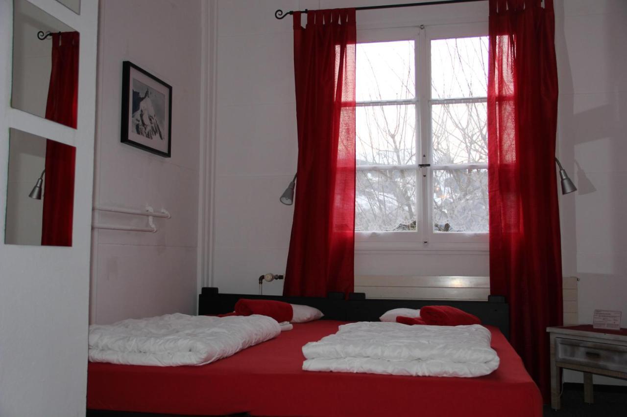 גרינדלוולד Downtown Lodge Hostel - Unique Simple Central מראה חיצוני תמונה